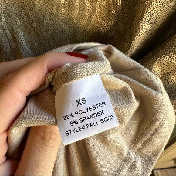 71 Stanton gold sequin blouse - Picture 6 of 8